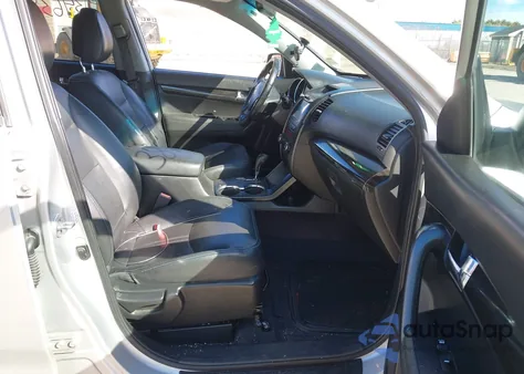 2011 Kia Sorento Ex V6 z USA, uszkodzony, nr VIN 5XYKUDA20BG034702